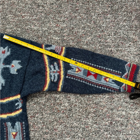 Vintage Men's Blue Aztec Tribal Grandmacore Patterned Cotton Sweater crochet hem - Picture 6 of 9